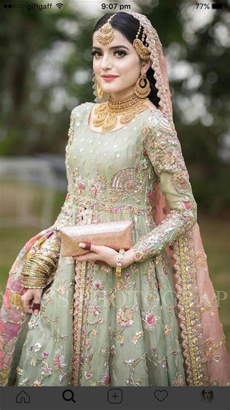 Latest Beautiful Ideas For Mehndi Dresses In 2020 With Images