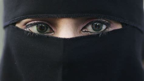 Burka Ban Backed By Dutch Mps For Public Places Bbc News