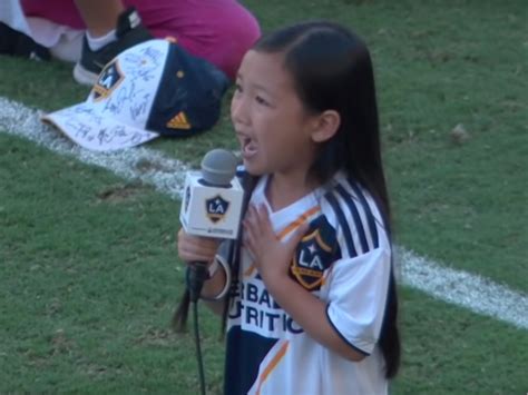 7 Year Old Singing National Anthem At La Galaxy Game Goes Viral The