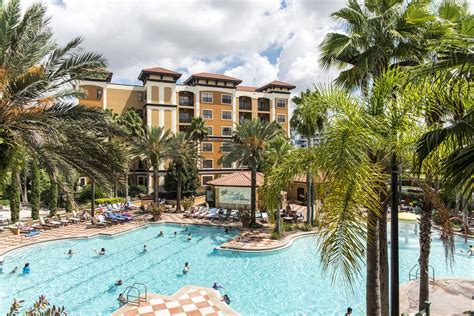 Oversized Orlando Resort Pool With Bar Best Resort Pools In Orlando