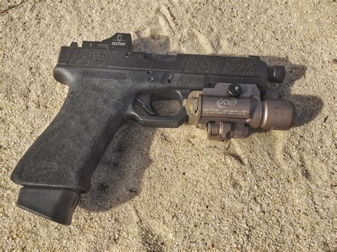 Us Naval Special Warfare Nsw Adopts Glock 19 G19 Compact Combat