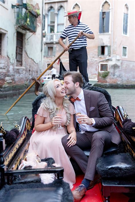 Venice Venetia Gondola Gondolas Grand Canal Couples Love ©magdalena Martin Venice Couple