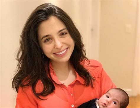 Saiba tudo sobre a jornalista cinthia toledo! Jornalista Cinthia Toledo apresenta filho em Instagram ...