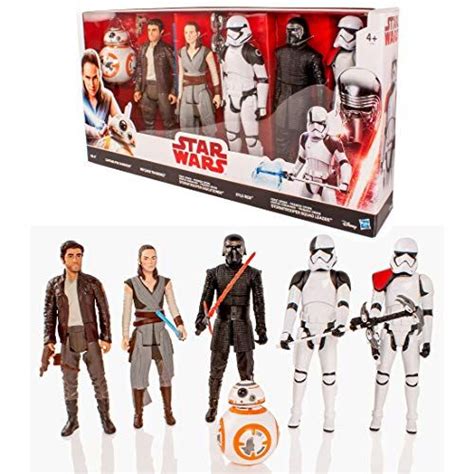 Star Wars Action Figures Are Shown In The Box