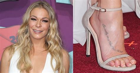 Leann Rimes Flaunts Cleavage In Stuart Weitzman Nudist Sandals