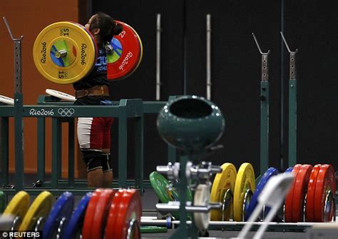 Four Russians Among 11 Weightlifters Suspended Over London 2012 Retests