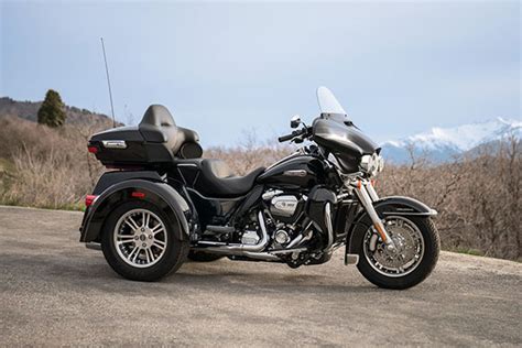2018 Tri Glide Ultra Harley Davidson Review Price Specs