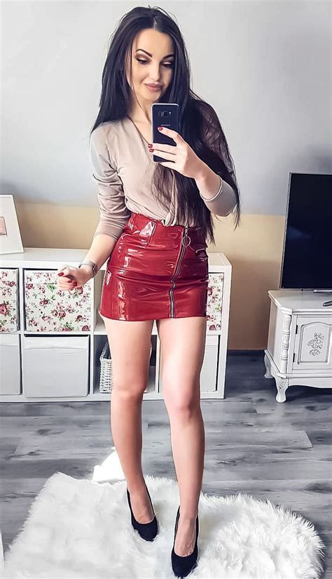I ️ Her Tight Mini Skirt And High Heels She Has Beautiful Legs💋💋💋💋💋 Leather Skirt Women Wear