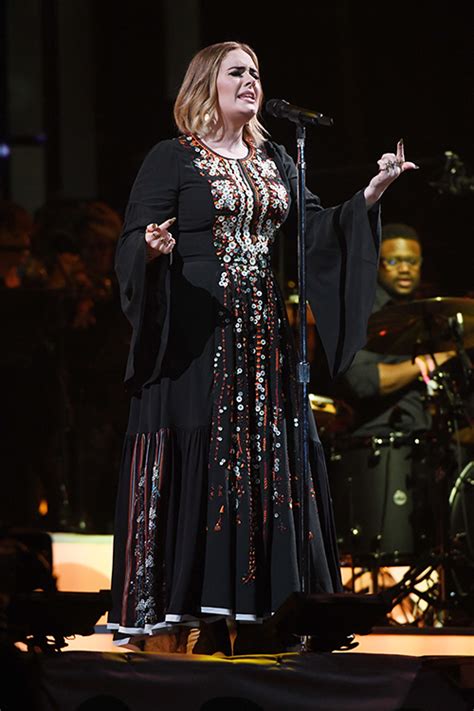 Adele Pregnant At The 2017 Super Bowl Singer To Make Huge Reveal At