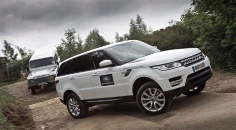 Car Blog Range Rover Sport Vs Land Rover Defender Off Road Car Magazine