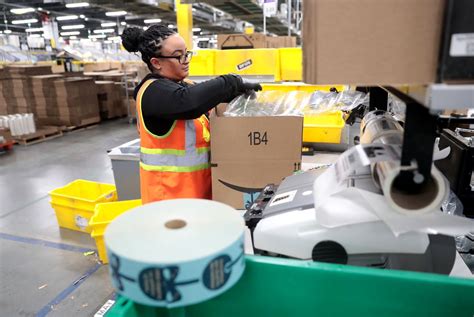 Amazon warehouse hiring for 600 jobs - nj.com