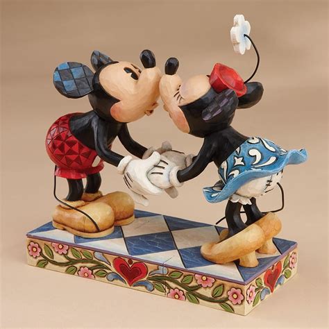 Disney Traditions Smooch For My Sweetie In 2021 Mickey And Minnie Kissing Disney Figurines
