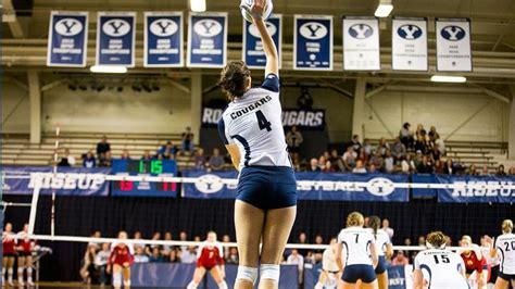 Byu Women S Volleyball Loses In Five Sets In Exhibition Match Against