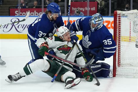 Maple Leafs Visit Red Wings In Search Of Momentum The Globe And Mail
