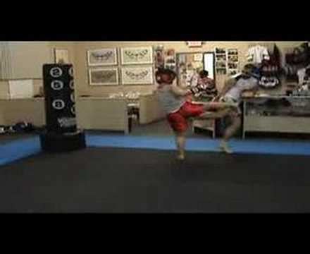 Plus One Defense Systems West Hartford Ct Muay Thai Sparr Youtube