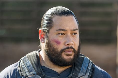Exclusive Interview Cooper Andrews On The Walking Dead S All Out War