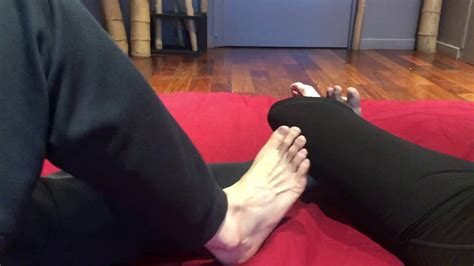 Thai Massage Advance Technique With Foot For Quads Youtube