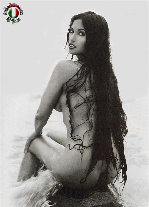 Padma Laxmi Nude In Public Xxx Photo