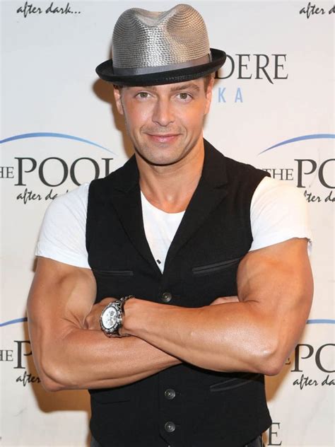 Pictures Of Joey Lawrence