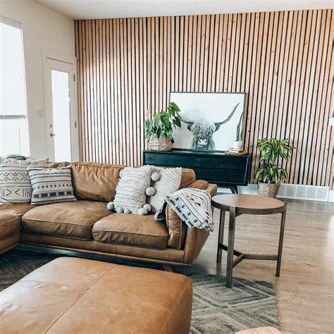 16 living rooms with accent walls