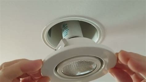 How To Change Recessed Lighting Bulb Youtube