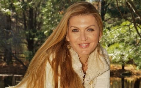 Martina formanova biography, ethnicity, religion, interesting facts, favorites, family, updates, childhood facts, information and more: Martina Formanová: I v Americe se děje spousta ...