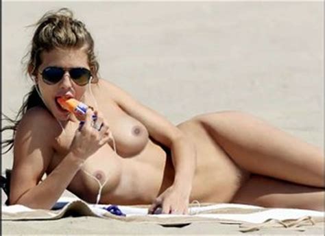 AnnaLynne McCord Fully Nude Eating Ice Cream On The Beach Hot Nude