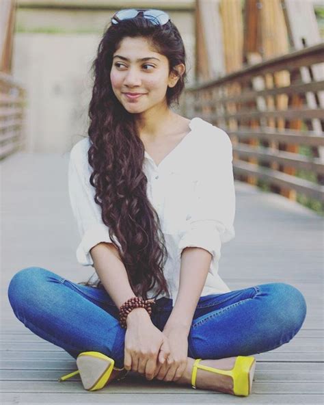 Sai pallavi is a south indian dancer and actress who acts mainly in tamil, telugu & malayalam films. Download Sai Pallavi Beautiful Images And Latest Photo ...