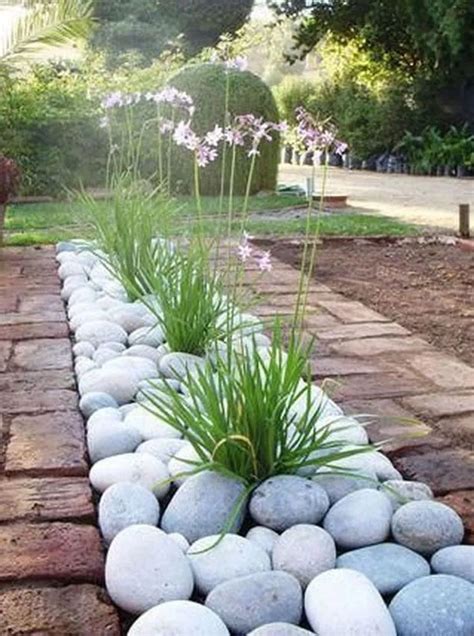 30 Outstanding Border Garden Design To Your Landscaping Edging Rock