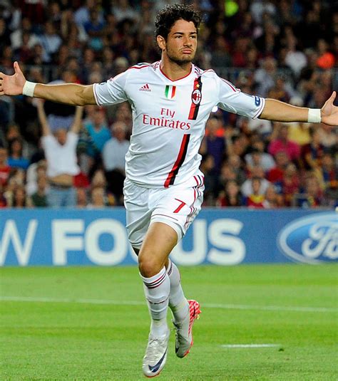 Alexandre pato news, gossip, photos of alexandre pato, biography, alexandre pato girlfriend list help us build our profile of alexandre pato! Milan AC : Alexandre Pato, "Le PSG ? J'ai un contrat avec ...
