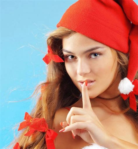 Sexy Christmas Girls That Are Both Naughty And Nice Pics