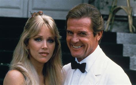 Bond Girl Tanya Roberts Still Alive Publicist Says Following Reports