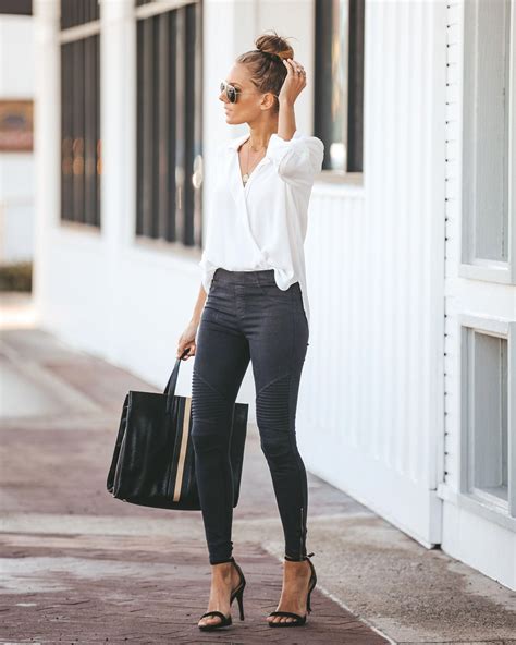 Smart Casual Summer Work Outfits