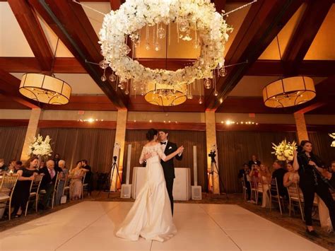New Tour Of Dallas Clubs Whisks Couples To 10 Wedding Venues In One Day
