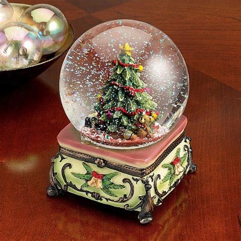 Christmas Tree Musical Snowglobe With Images Christmas Snow Globes