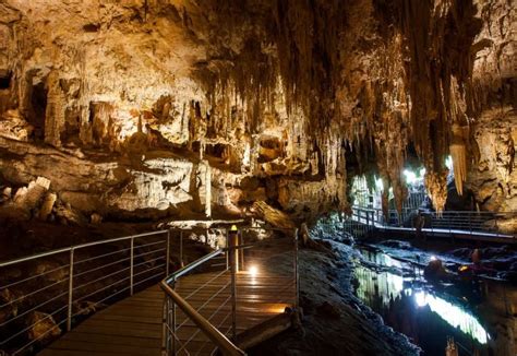 Top 17 Most Amazing Caves And Caverns In The Usa Attractions Of America