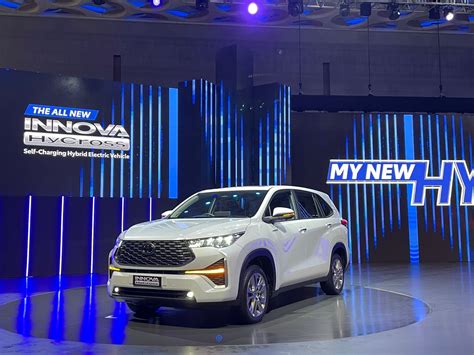 Toyota Innova Hycross Deliveries To Commence In January Bookings