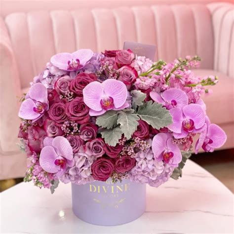 Mauve Love Hatbox My Divine Decors Flower Boutique Flower Arrangements