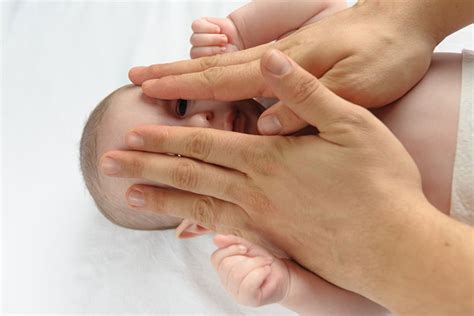 Baby Massage Benefits When To Start And How To Do It