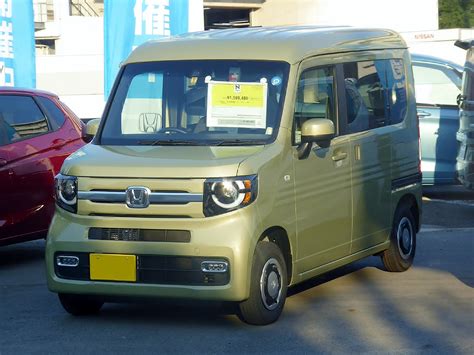 Check out its dynamic and urban design, user convenience and efficient technologies. ホンダ・N-VAN - Wikipedia