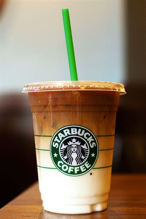 Each drink can be ordered hot or iced, despite our initial suggestion, and should remain mostly uniform in nutrition value. 12 Healthy Starbucks Drinks Under 100 Calories - Momshells