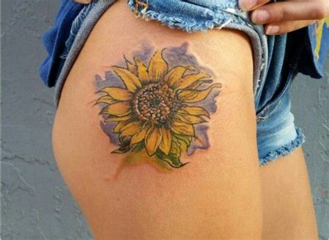 Sunflowers tattoos have reached the pinnacle of popularity in present time, because they have a dynamic appeal about them, which they get from their vibrant colors and distinctive patterns. Watercolor Sunflower Tattoo Designs, Ideas and Meaning ...