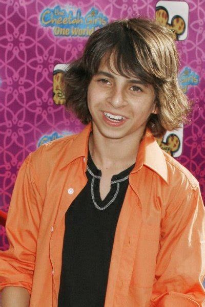 He was brought up bilingual and is fluent in english and spanish. Moisés Arias — факты и информация, фото, видео ...