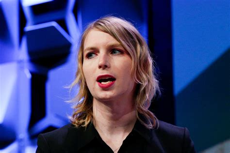 Ex Army Intelligence Analyst Chelsea Manning Jailed For Defying Grand Jury Subpoena Metro Us