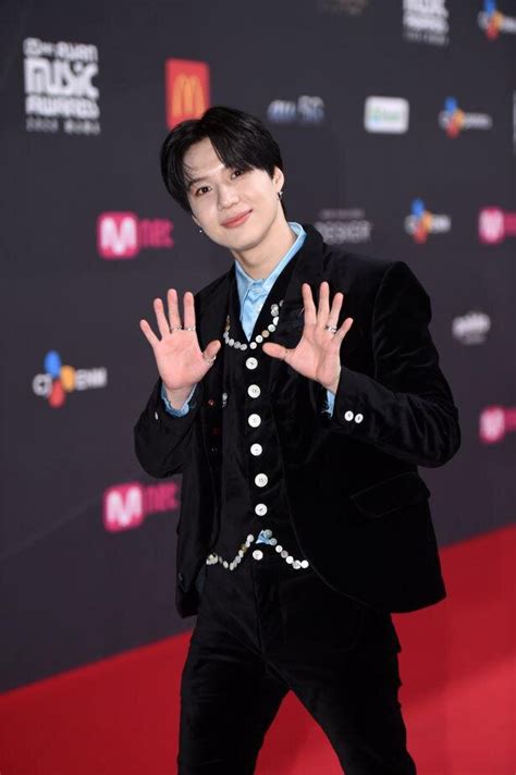See a recent post on tumblr from @%1$s about taemin 2020. TAEMINがMAMAフォトウォールに登場＜2020 MAMA＞ | 芸能ニュースならザテレビジョン