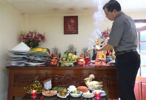 Đi đái cũng không yên. Rằm tháng 7 âm 2020 là ngày nào? Mâm cúng, bài khấn ĐÚNG ...