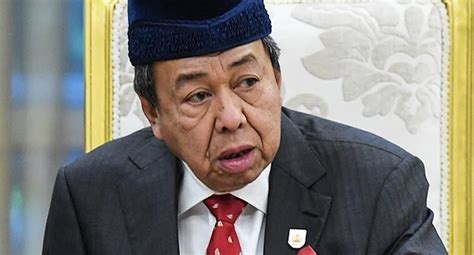 Selangor Sultan Backs Agongs Reminder Against Abusing Royal Pardon
