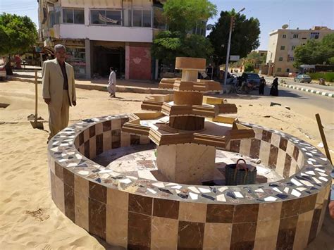 الشُّبَّابَة:هي آلةٌ موسيقية نفخيّة عبارة عن أنبوبةٍ مُجَوَّفة من البُوص أو المعدن، وطولها نحو نصف متر أو أقلّ بقليل، ولها ستة ثقوب تبعد عن بعضها بمقدار ما. شبكة شايفك :بدء تشغيل محطة مياه شرب الشبابة وتطوير ميدان البرنس بمدينة موط بالداخلة - شبكة شايفك
