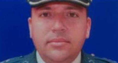 Funcionaria denunció ser víctima de acoso sexual por capitán del ejercito. FARC habría asesinado a capitán del Ejército colombiano ...