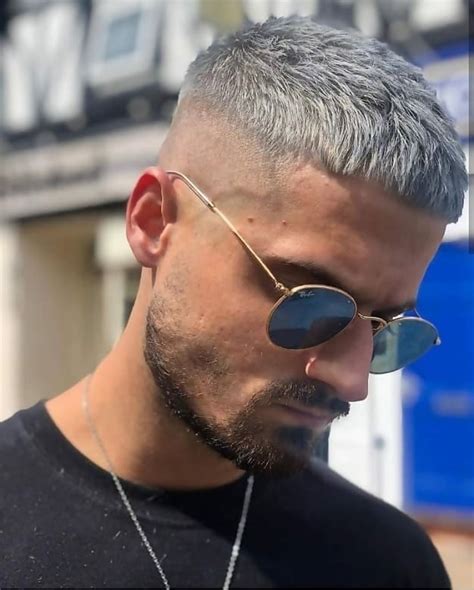 25 Coolest Straight Hairstyles For Men To Try In 2020